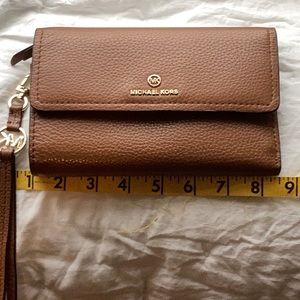 Michael Kors wristlet